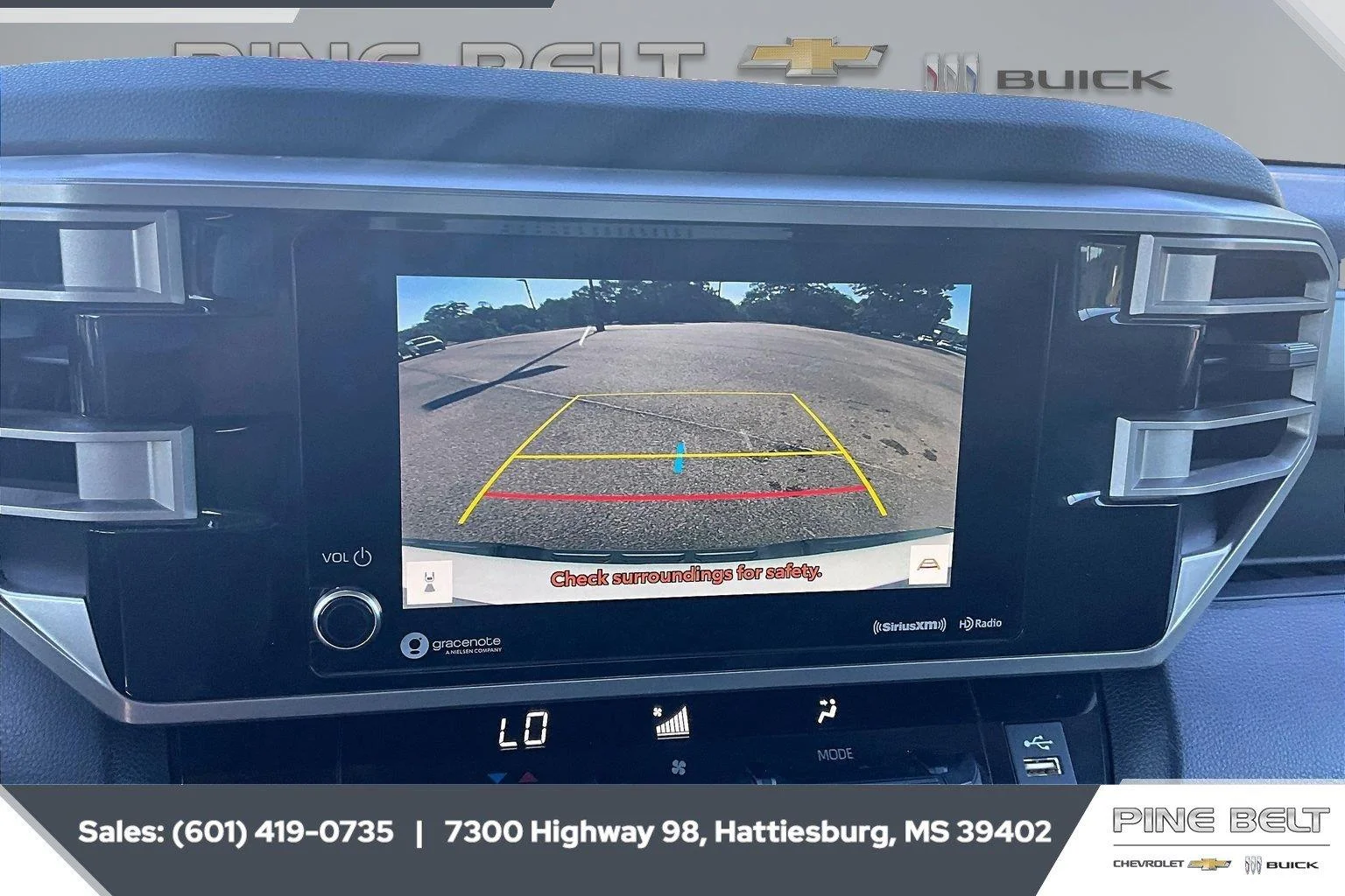 Used 2023 Ice Cap Toyota SR5 image 16