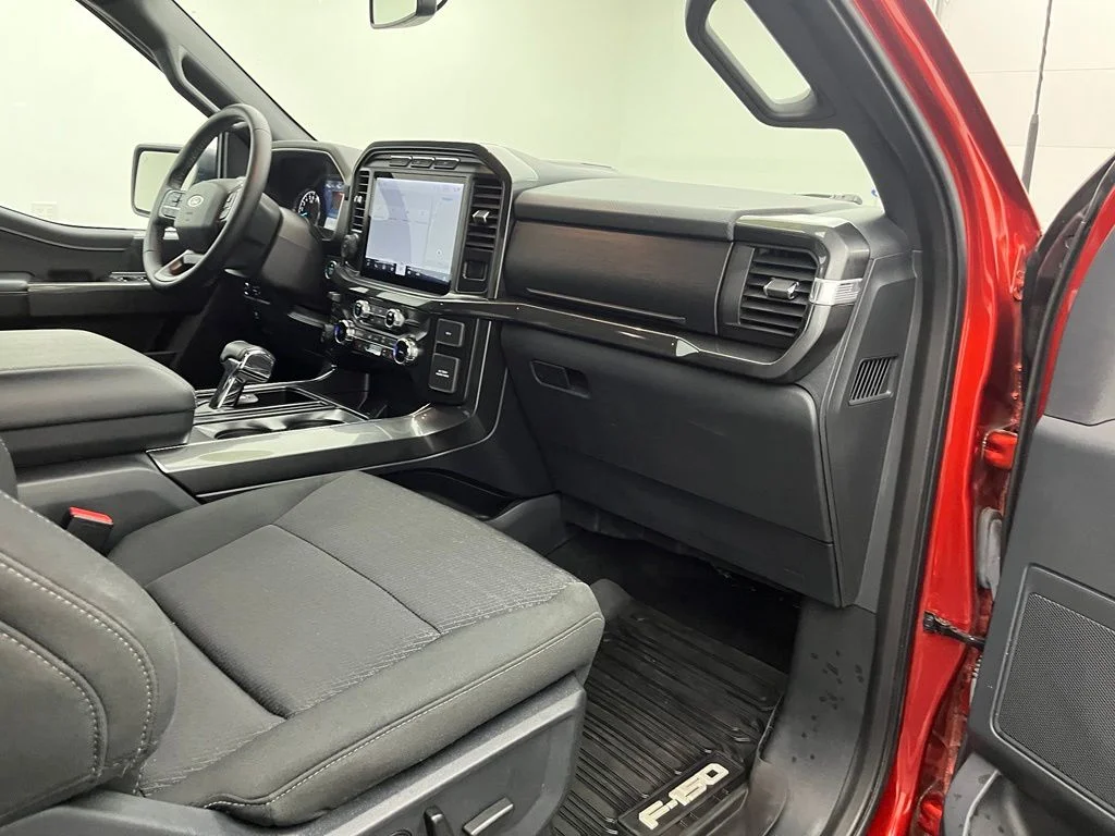 Used 2023 Red Ford XLT image 30