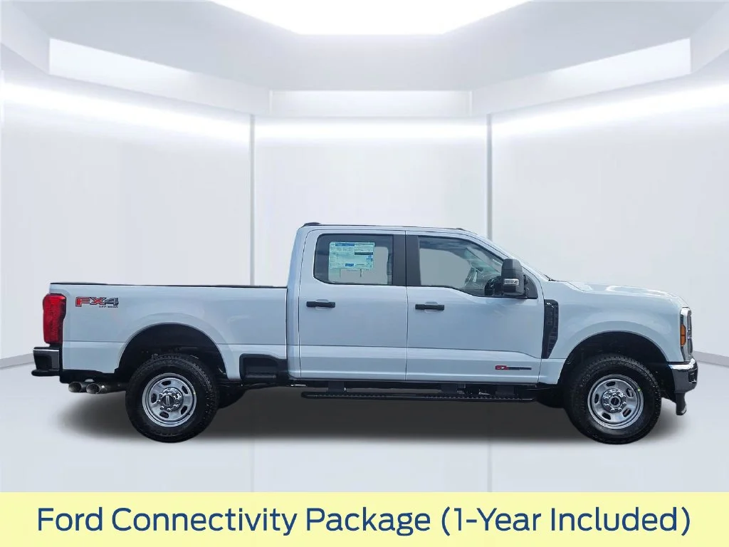 New 2027 Oxford White Ford F-350® XL image 22