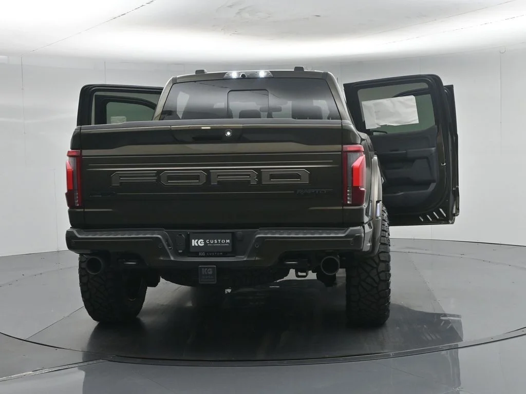New 2026 Shelter Green Ford Raptor image 33