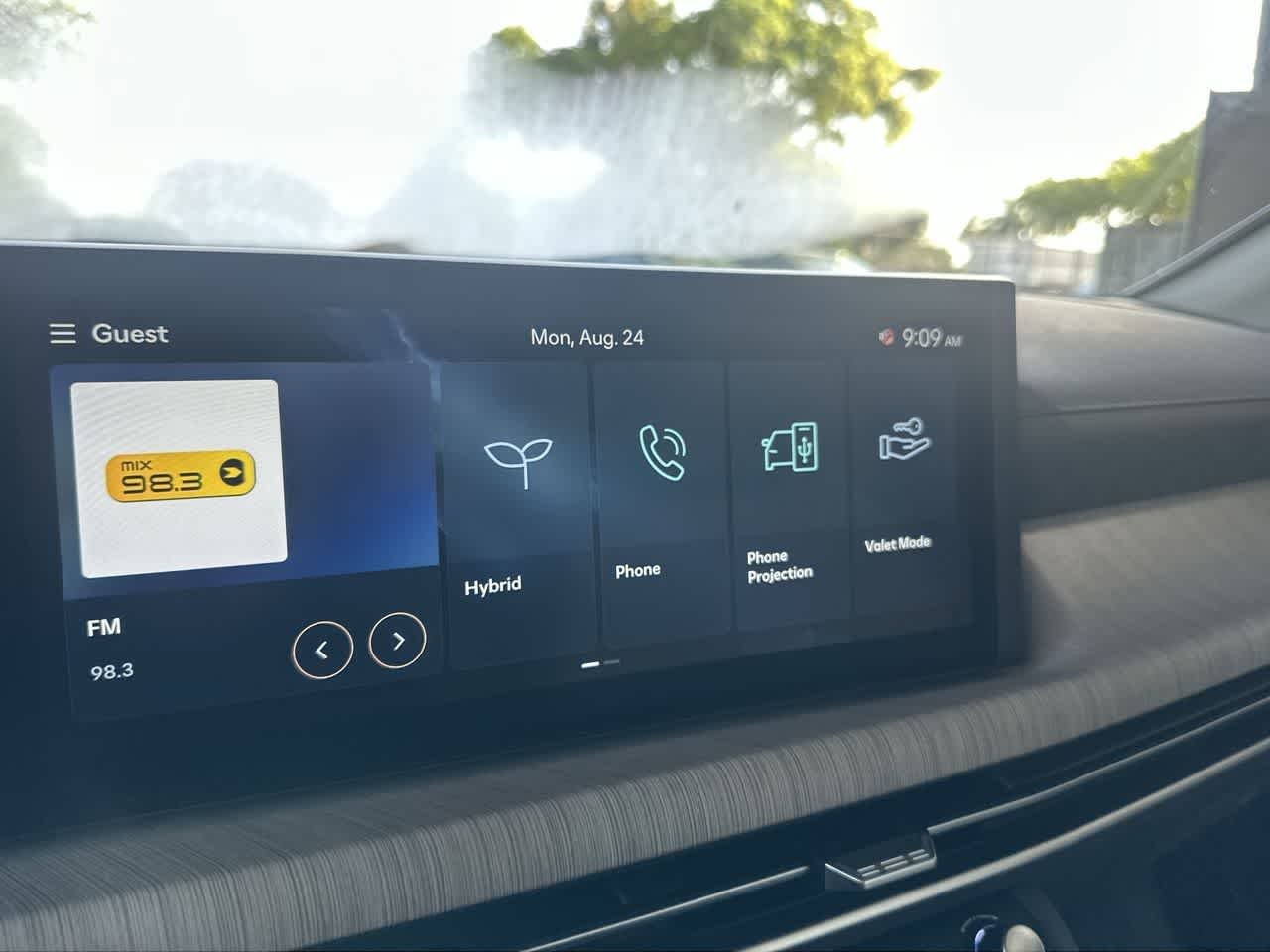 Certified Used 2025 Abyss Black Hyundai SEL image 18