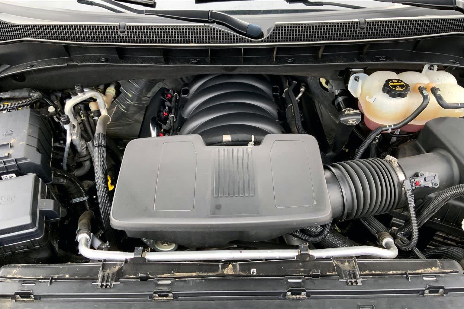 Used 2024 Black Chevrolet Z71 image 32