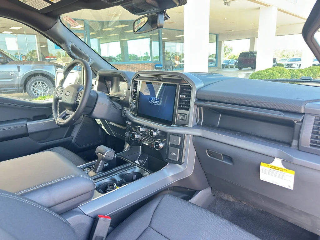New 2026 Iconic Silver Metallic Ford XLT image 33