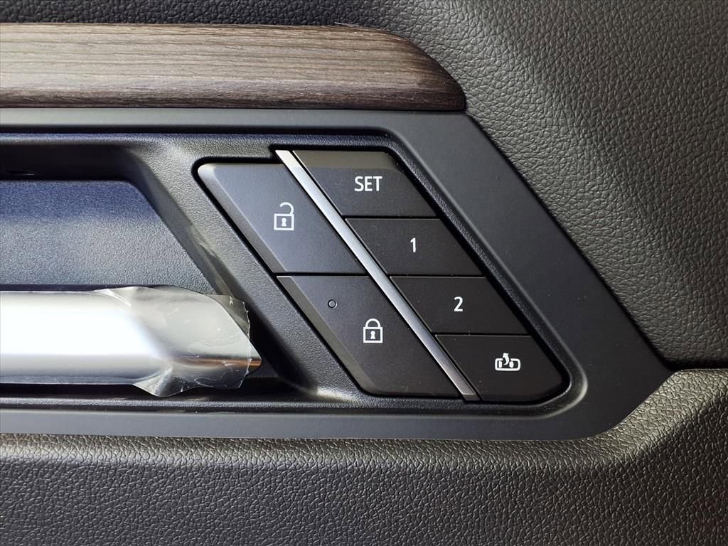 2026 GMC Acadia Denali - Photo 35