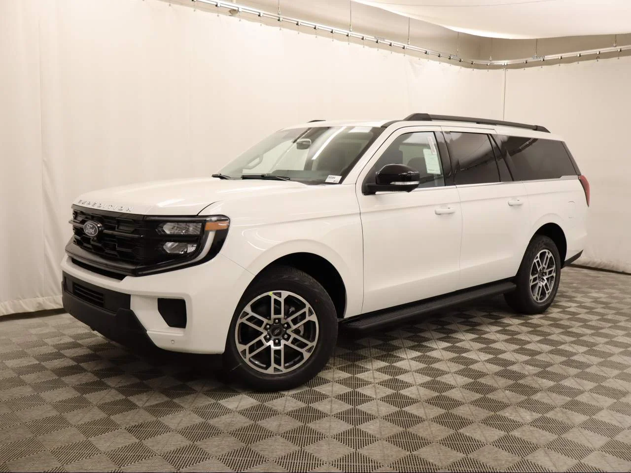 2026 Ford Expedition Active MAX 4x4's photo
