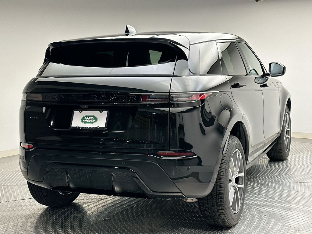 Used 2026 Santorini Black Metallic Land Rover S image 3