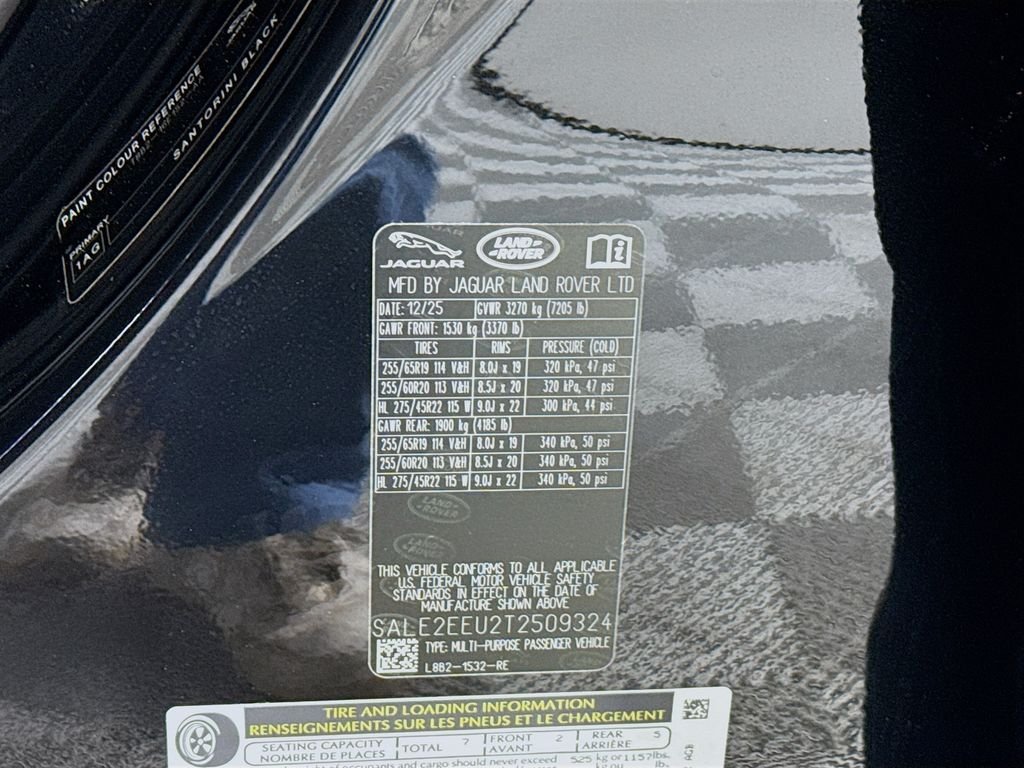 New 2026 Santorini Black Land Rover X-Dynamic SE image 34