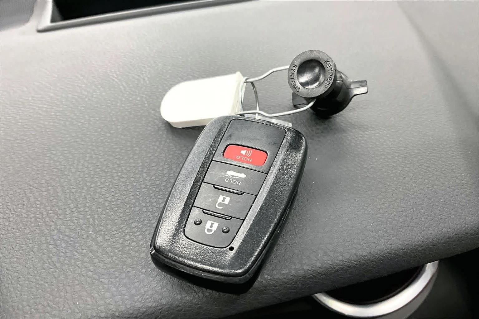 Used 2020 Wind Chill Pearl Toyota XSE image 14