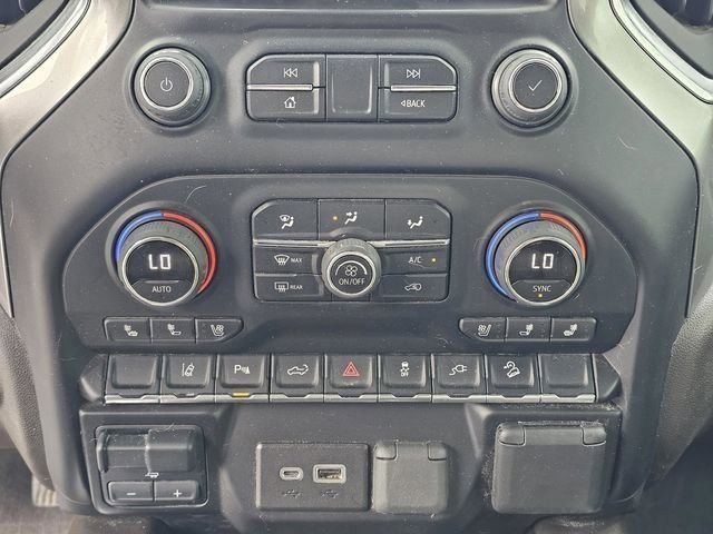 Used 2022 Black Chevrolet LTZ image 27