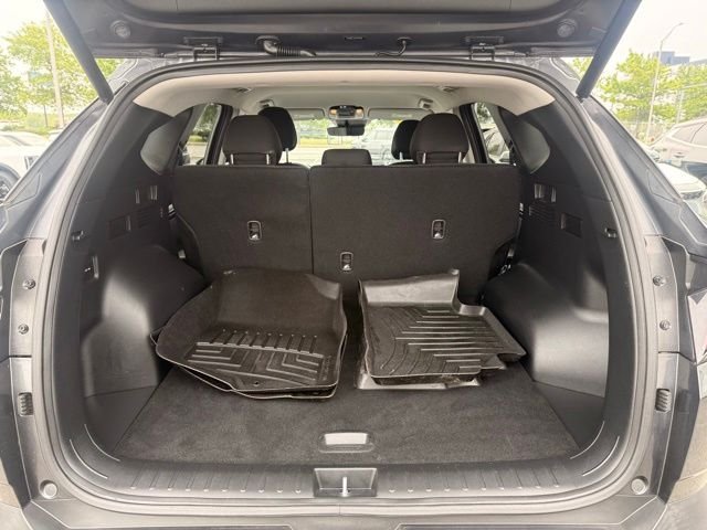 Used 2023 Gray Hyundai SEL image 17