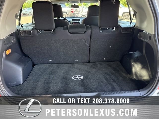Used 2014 White Scion Base image 16