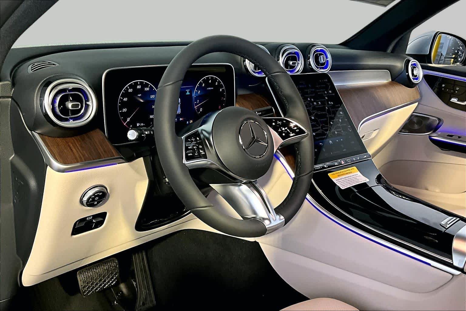 New 2026 Cirrus Silver Metallic Mercedes-Benz GLC 300 image 8