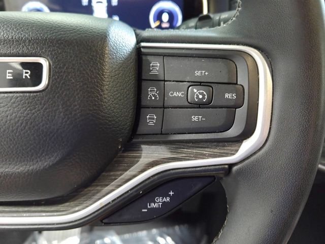 Used 2022 Red Jeep Series III image 27