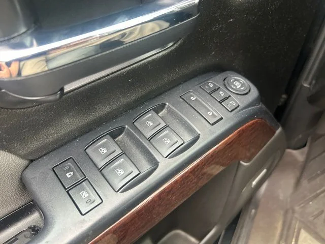 Used 2018 Gray GMC SLT image 16