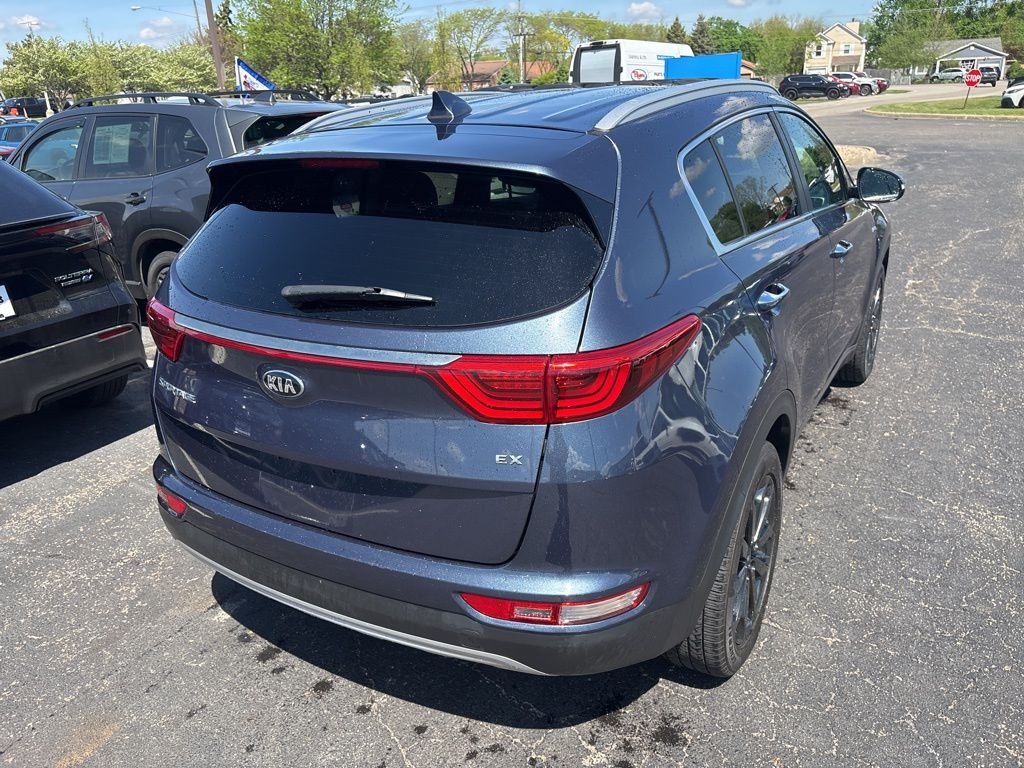 Used 2018 Blue Kia EX image 3