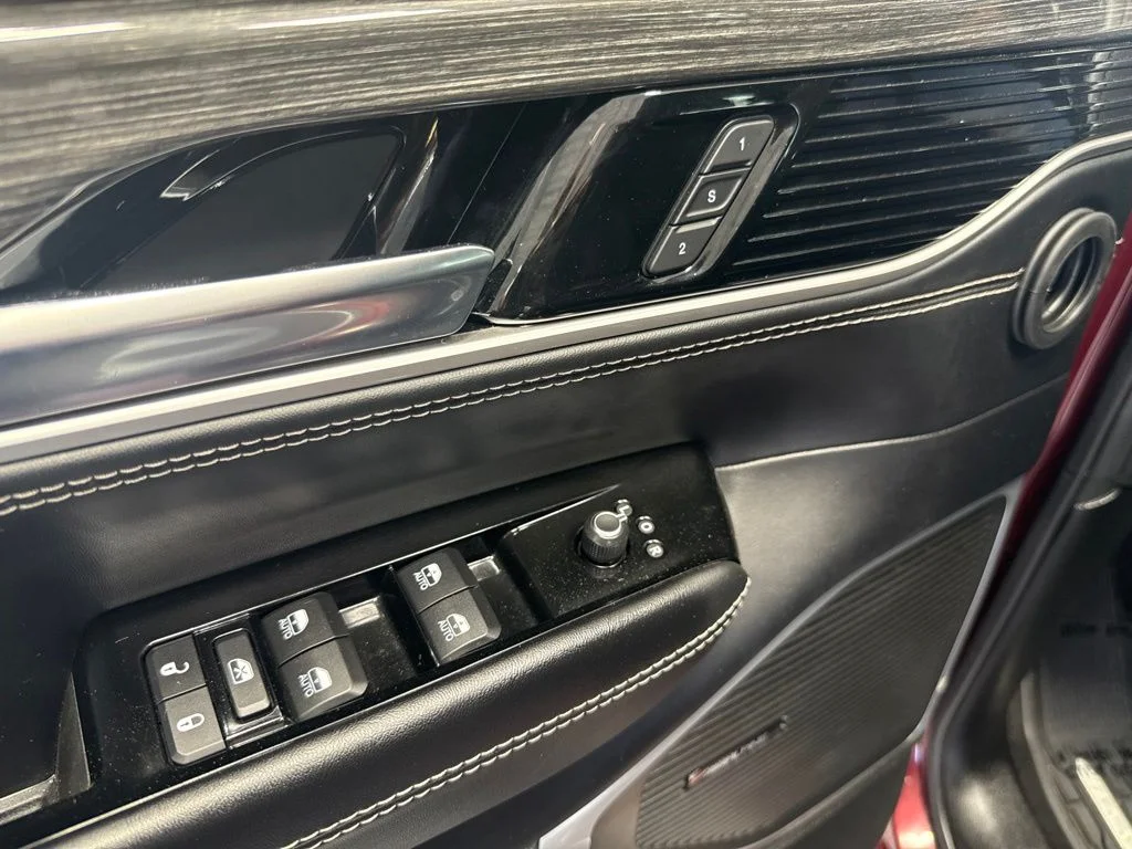 Used 2022 Red Jeep Series II image 15