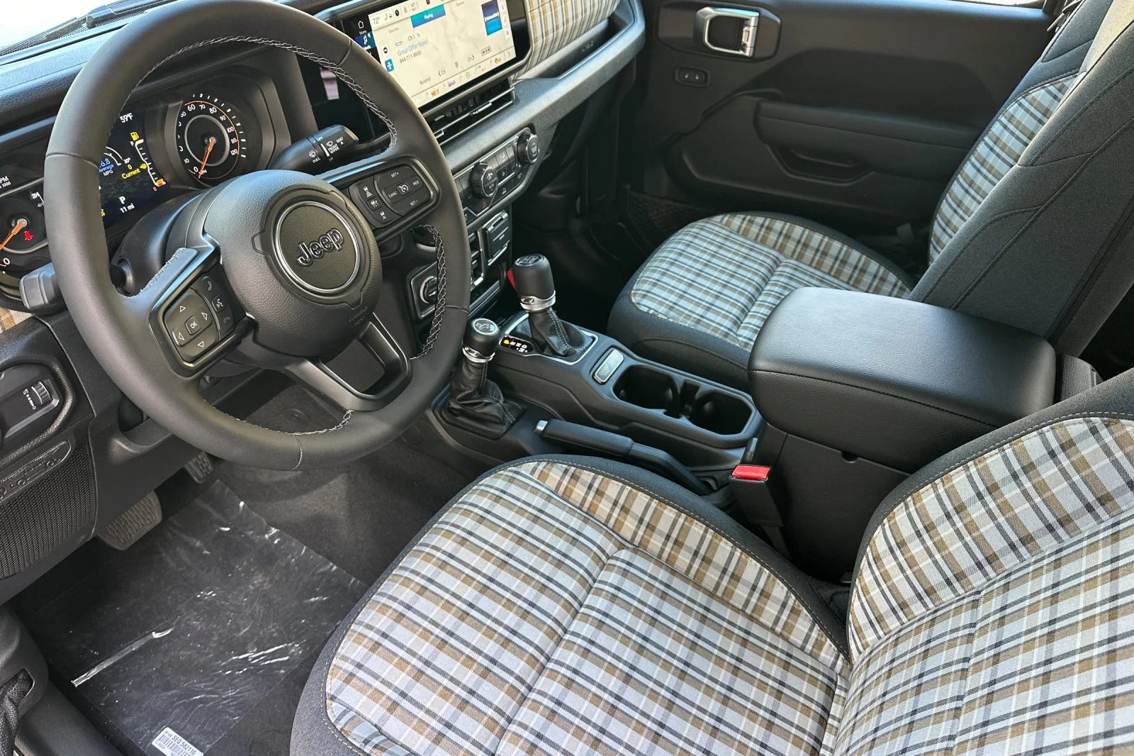 New 2026 Granite Crystal Metallic Clear-Coat Exterior Paint Jeep 85th Anniversary Edition image 9