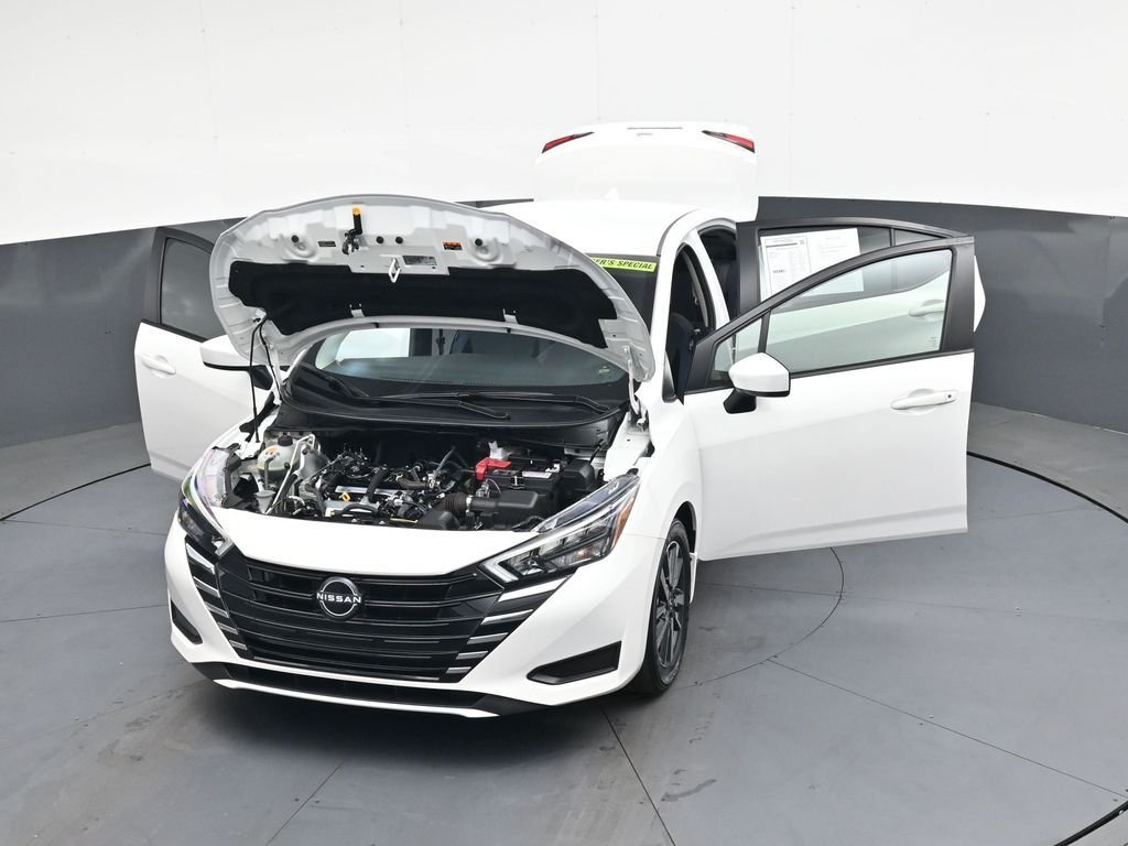 Used 2025 White Nissan 1.6 SV image 52