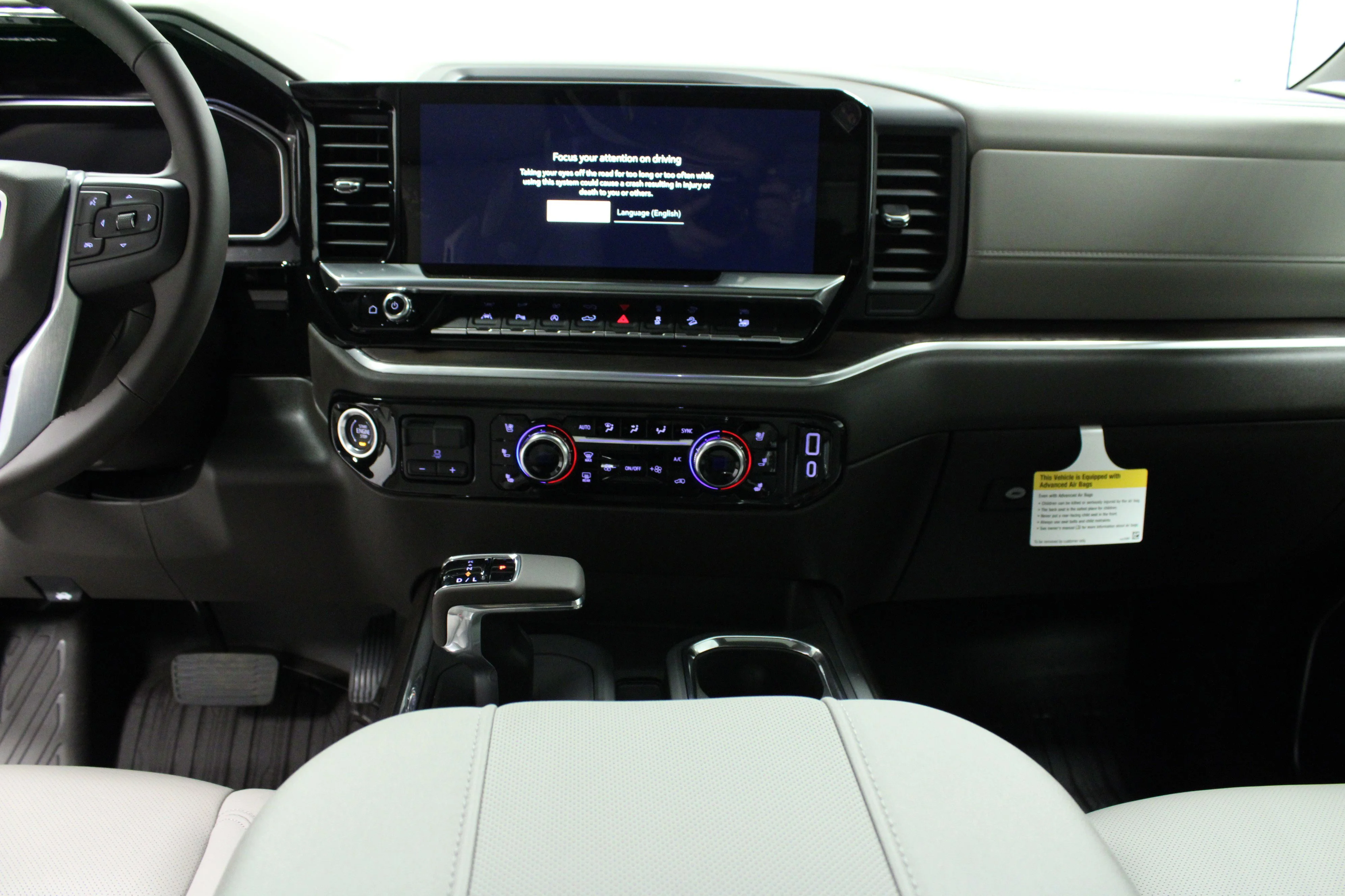 New 2026 Summit White GMC SLT image 18