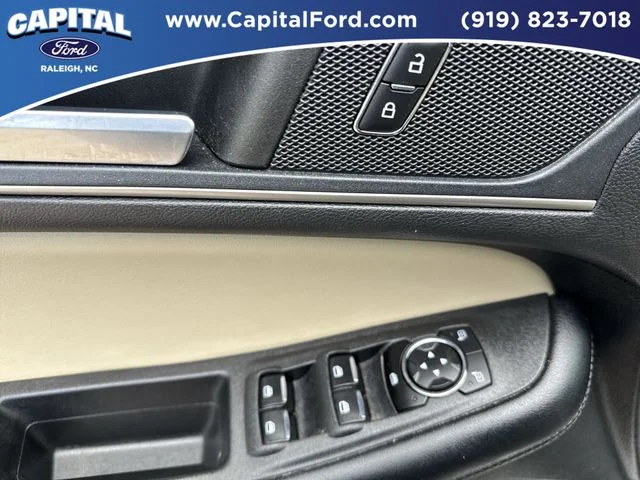 Used 2023 White Ford SEL image 21