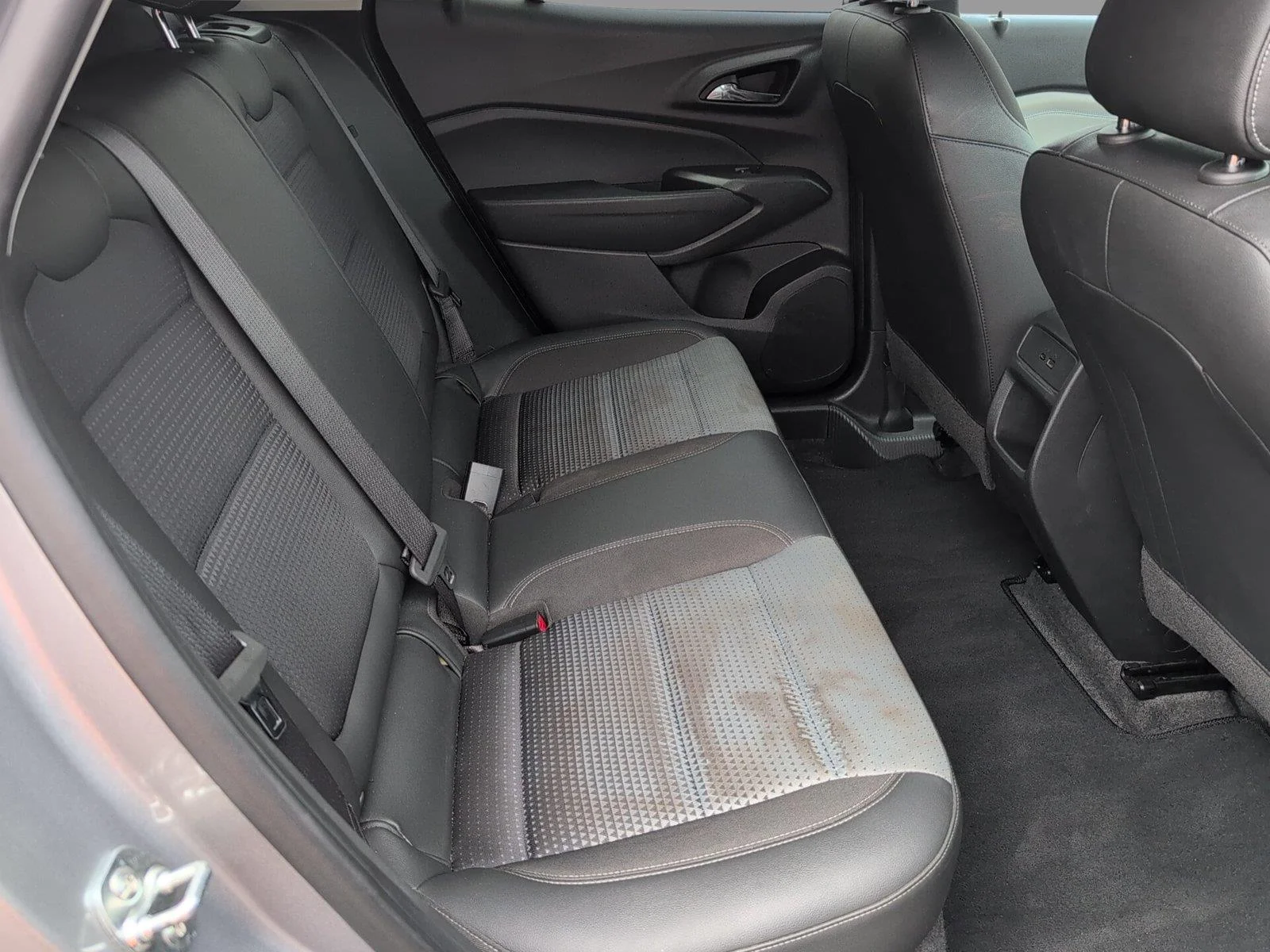 Used 2025 Sterling Gray Metallic Chevrolet LT image 37