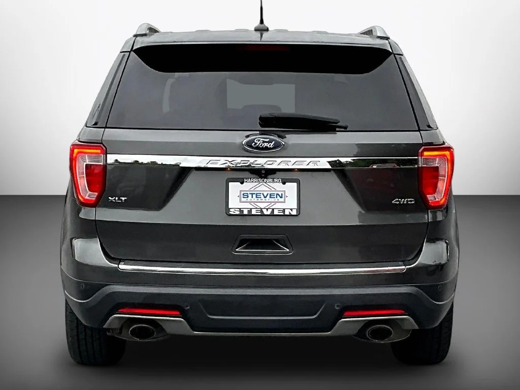 Used 2018 Magnetic Ford XLT image 5