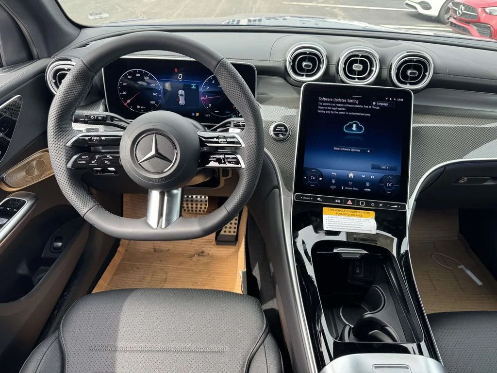 New 2026 Blue Mercedes-Benz GLC 300 image 5
