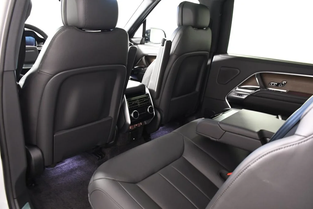 New 2026 Fuji White Land Rover SE image 26