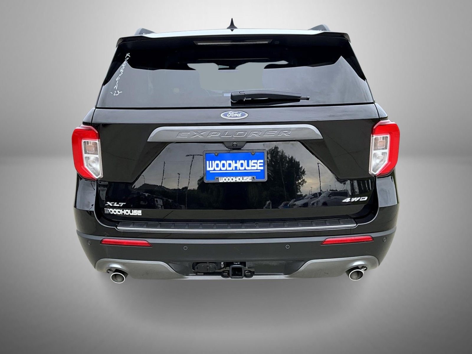 Used 2023 Black Ford XLT image 6