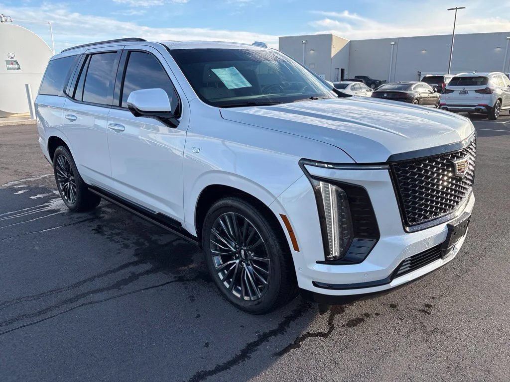 Used 2025 Crystal White Tricoat Cadillac Sport Platinum image 7