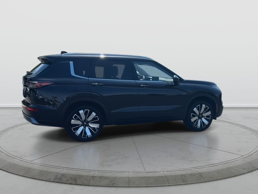 2026 Mitsubishi Outlander SEL - Photo 7