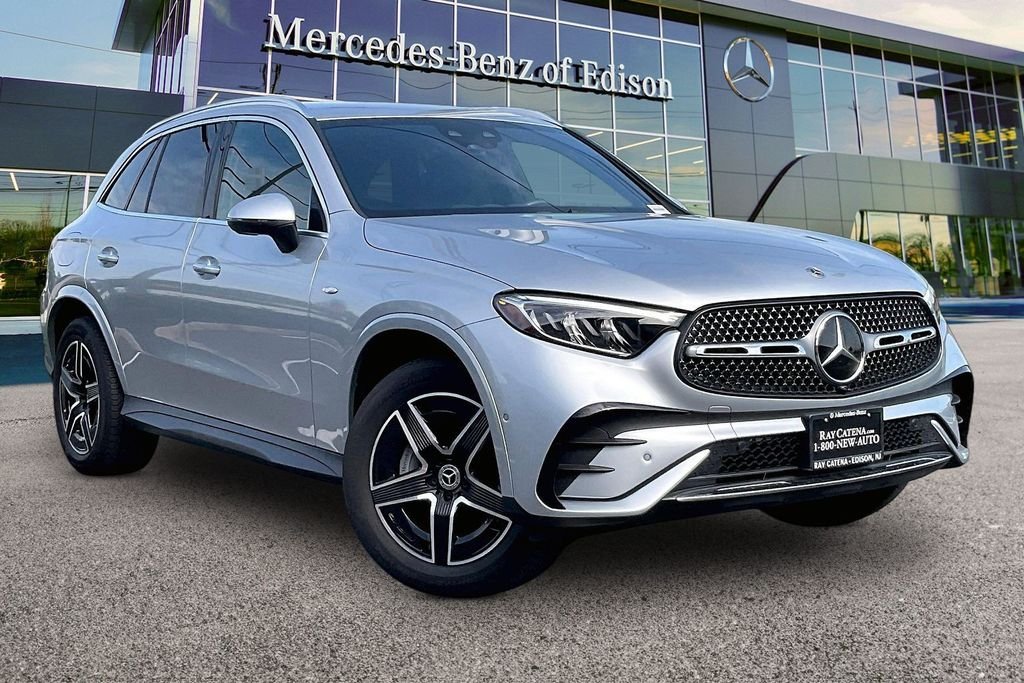 2025 Mercedes-Benz GLC
