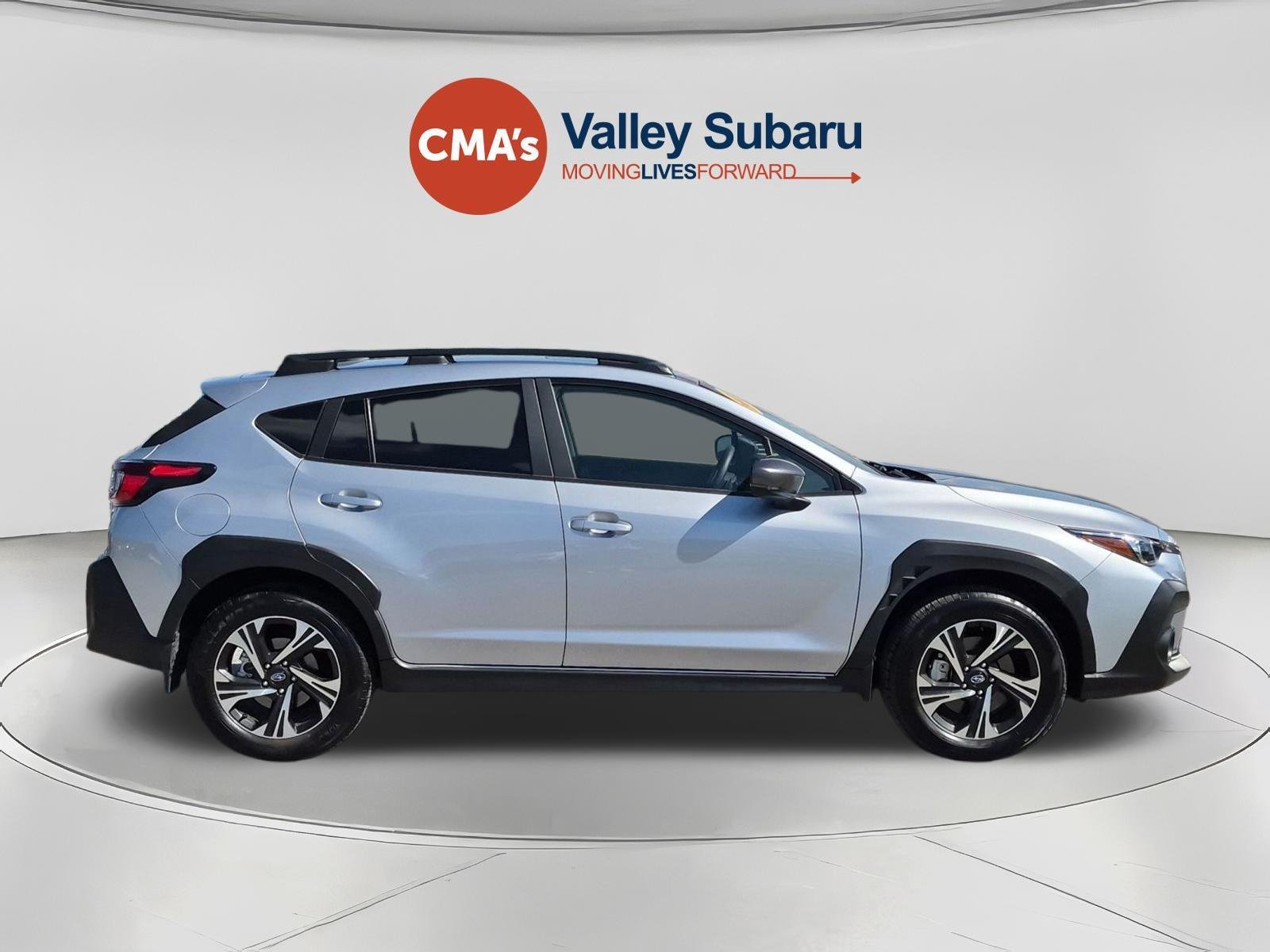 Used 2025 Ice Silver Metallic Subaru Premium image 6