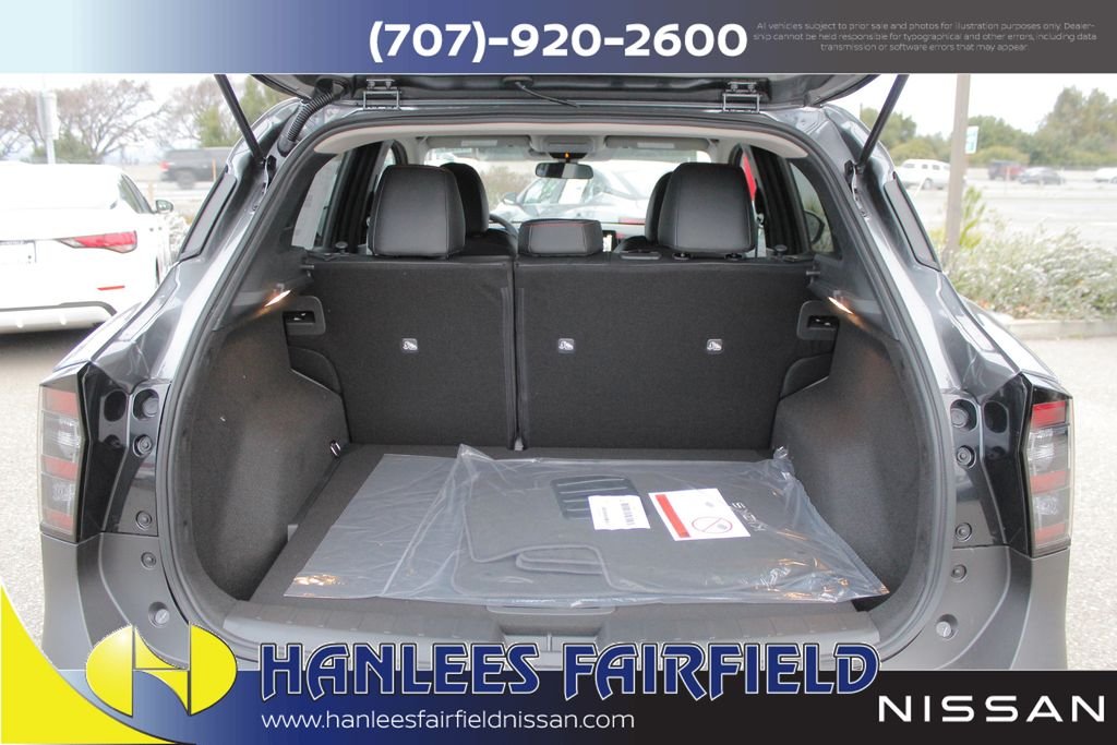 2025 Nissan Kicks SR - Photo 6