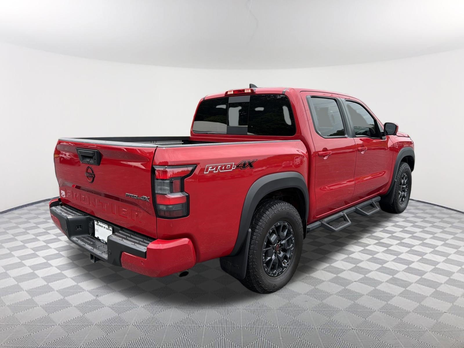 Used 2023 Red Alert Nissan PRO-4X image 5