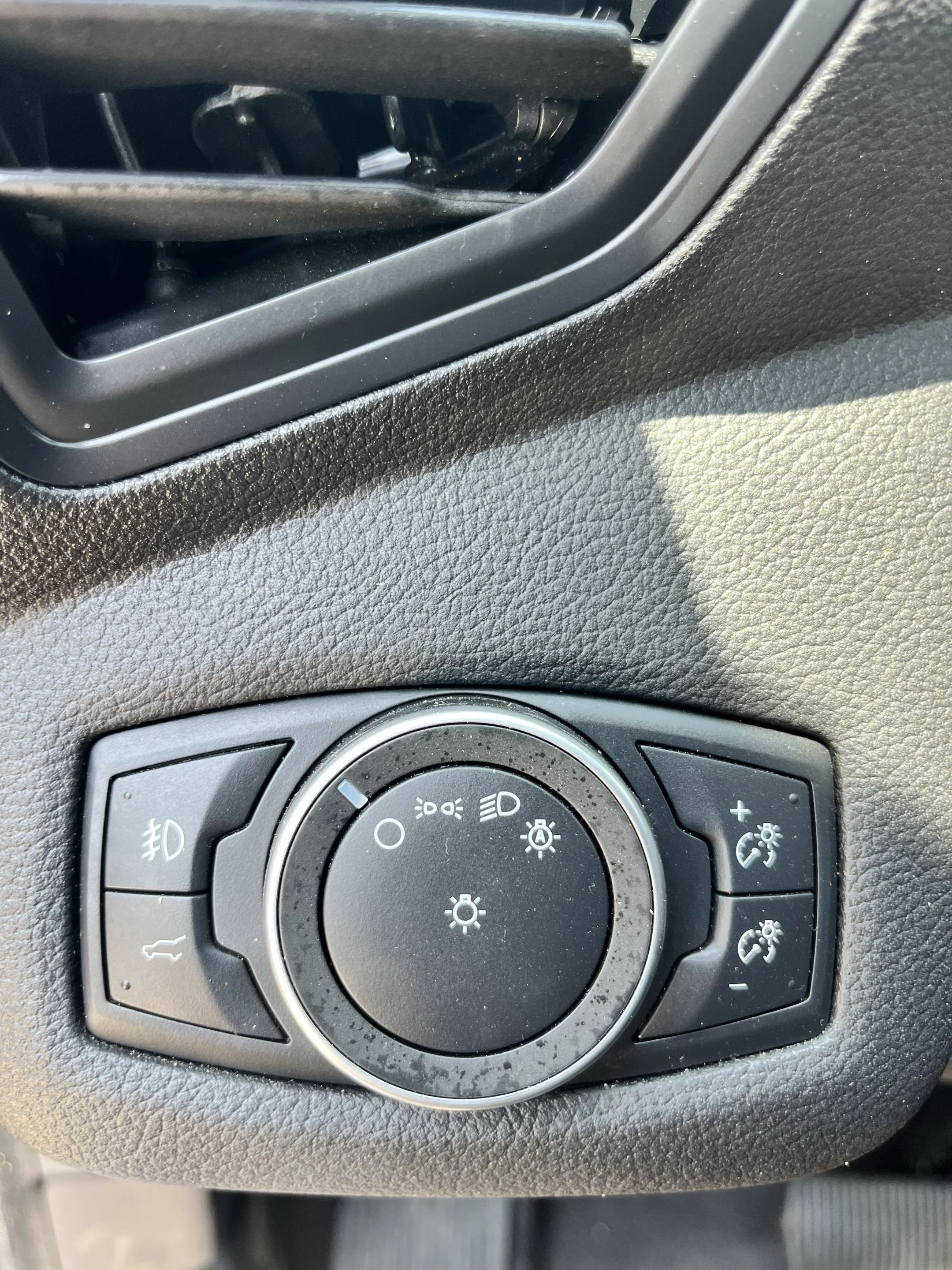 Used 2019 Blue Ford SEL image 12