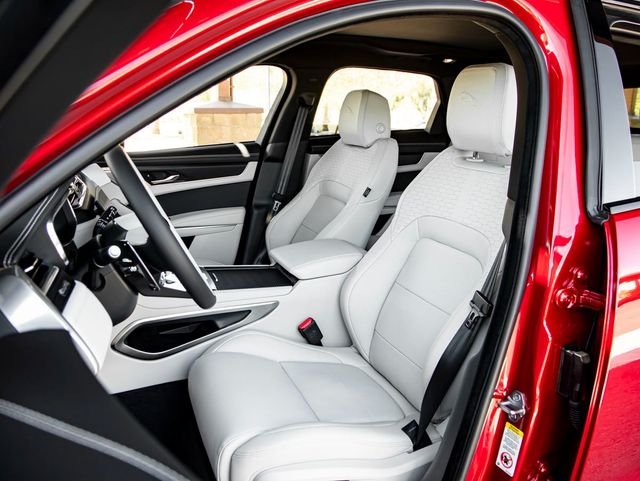 2026 Jaguar F-Pace R-Dynamic S - Photo 12