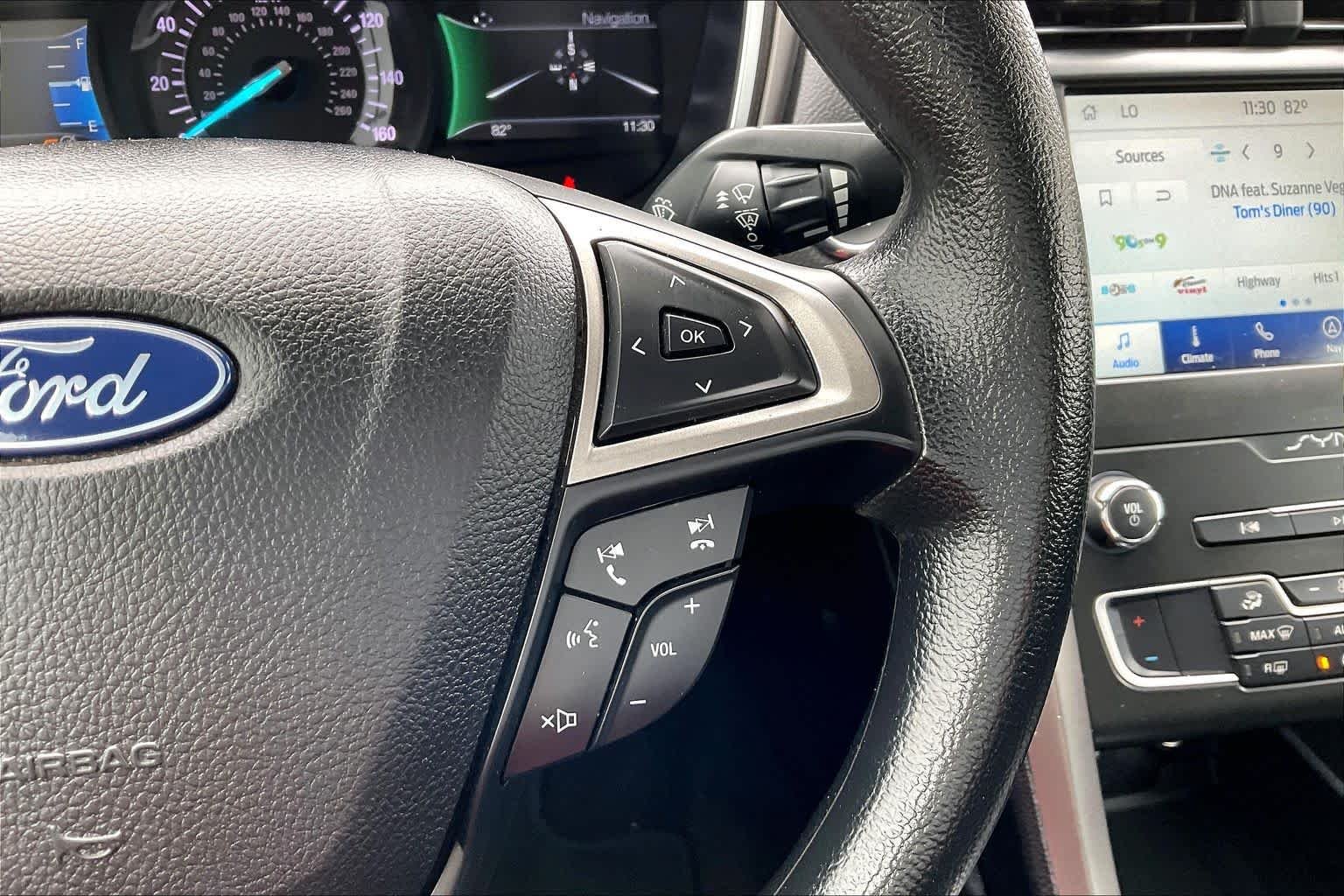 Used 2020 Alto Blue Metallic Tinted Clearcoat Ford SE image 24