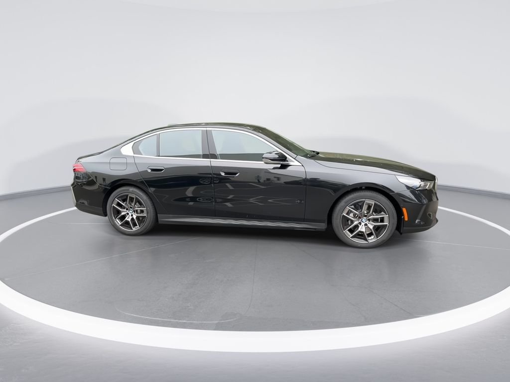 2026 BMW 5 Series 530i - Photo 9