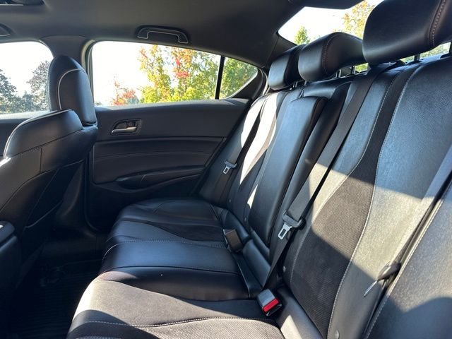 Used 2021 Apex Blue Pearl Acura Premium and A-SPEC Packages image 15