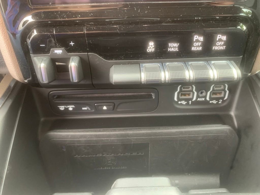 Used 2019 Maximum Steel Metallic Clearcoat Ram Laramie image 21