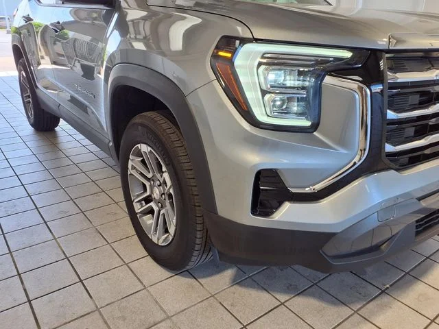 Used 2026 Sterling Metallic GMC Elevation image 24