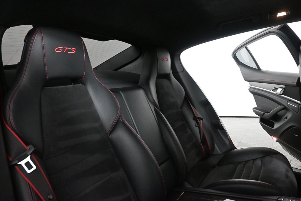 Used 2015  Porsche GTS image 20