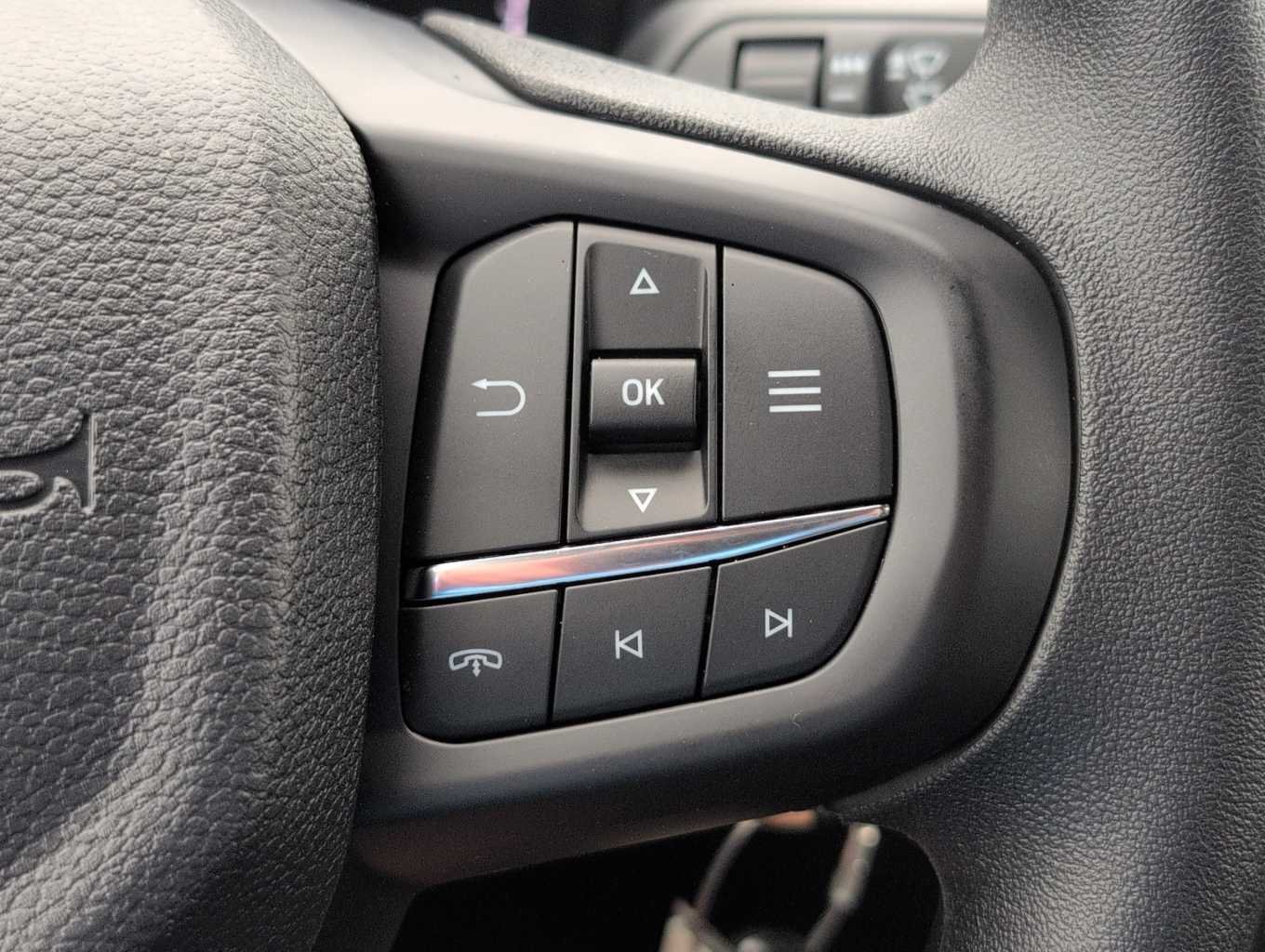 New 2026 Oxford White Ford XL image 21