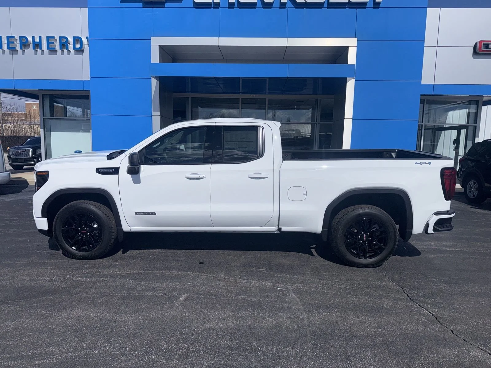 New 2026 Summit White GMC Elevation image 3