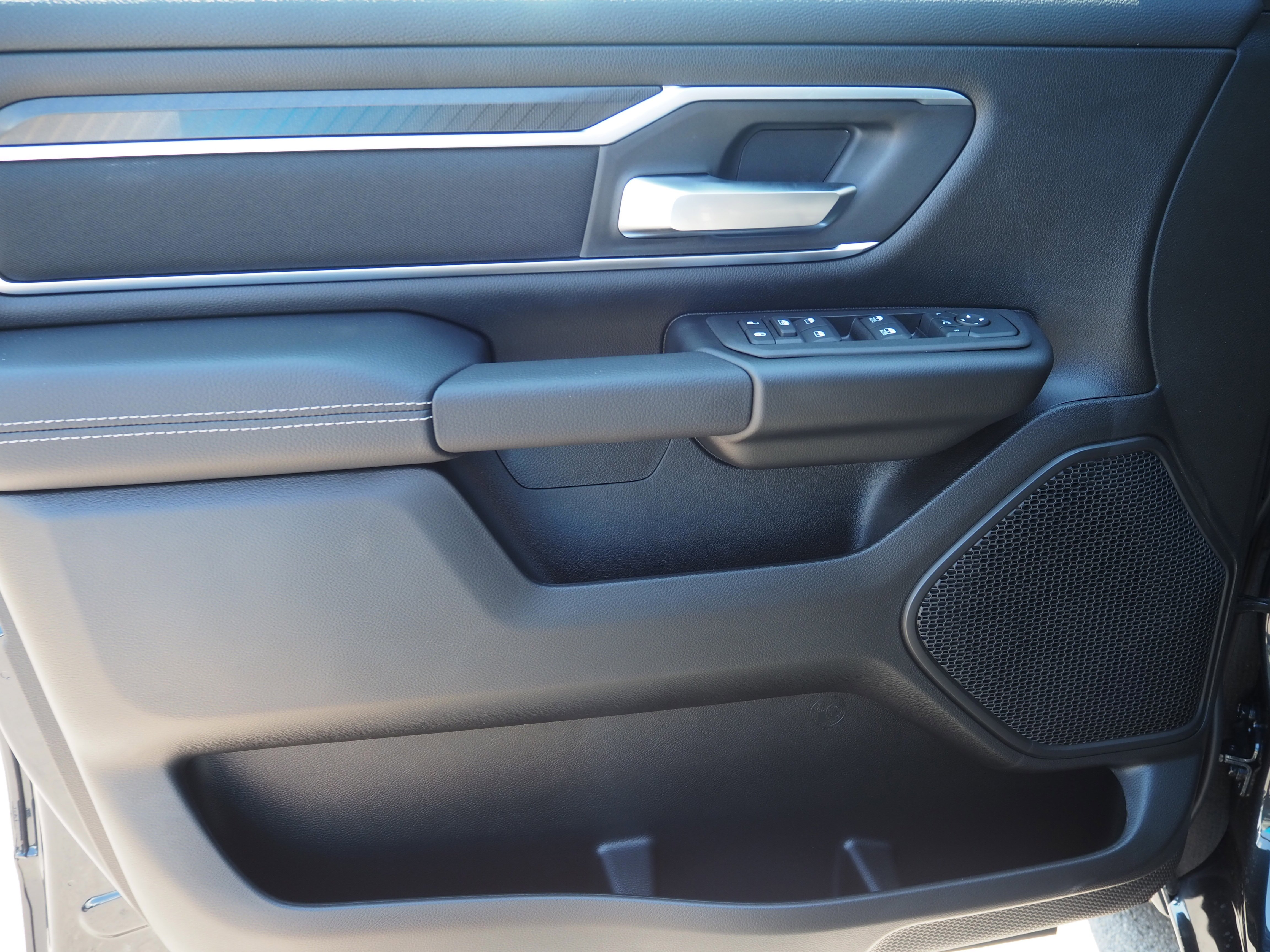 New 2026 Forged Blue Metallic Exterior Paint RAM Big Horn image 25
