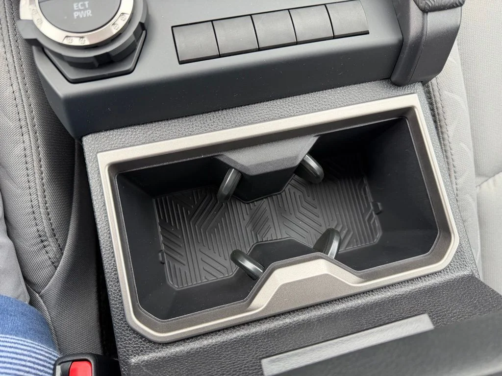 2026 Toyota Tacoma SR5 - Photo 16