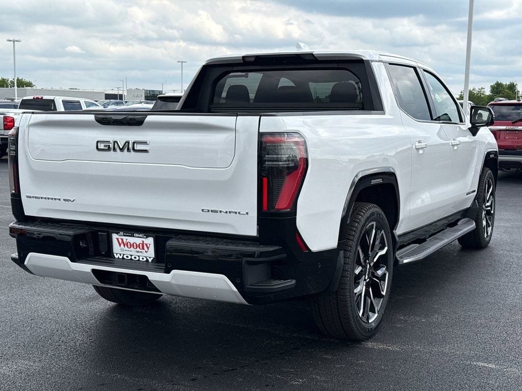 2025 GMC Sierra EV Denali - Photo 10