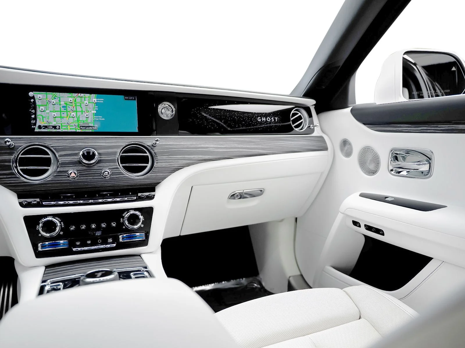 Used 2022 White Rolls-Royce Base image 40