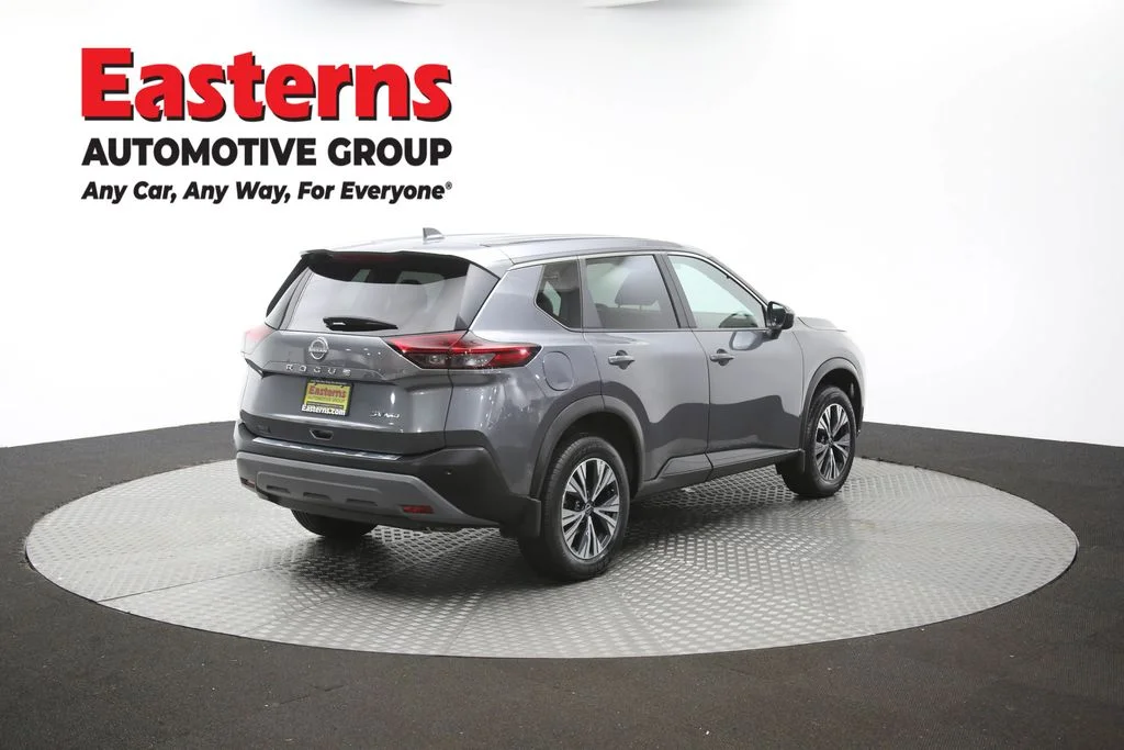 Used 2023 Gray Nissan SV image 40